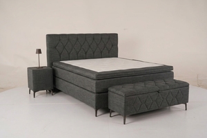 Set di Mobili per Camera da Letto di Lusso in Tessuto, Letto King Size Trapuntato a Diamante, Comodino, Panca Finale del Letto <span class=keywords><strong>e</strong></span> Poltrona Coordinata per Soggiorno - Product Image 4