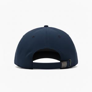 Casquettes de sport structurées à 6 panneaux en caoutchouc personnalisé avec logo, bleues, à séchage rapide, imperméables, avec trous découpés au laser, style snapback, pour la course à pied - Product Image 4