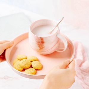 Nouvelle tasse à café en marbre nordique, tasse ronde pour couple, tasse à lait rose pour le petit-déjeuner, tasse en céramique avec poignée dorée - Product Image 5