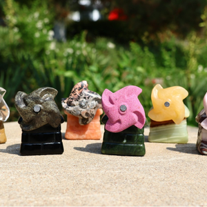 Sculptures <span class=keywords><strong>en</strong></span> cristal de divers matériaux, grande maison <span class=keywords><strong>moulin</strong></span> <span class=keywords><strong>à</strong></span> <span class=keywords><strong>vent</strong></span> <span class=keywords><strong>en</strong></span> cristal, polissage et sculptures - Product Image 1