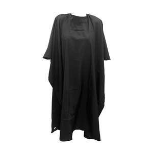 PONGE Cape de coiffure blanche à boutons chez M.T. - Product Image 1