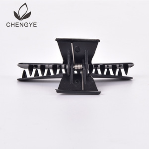 กิ๊บติดผมรูปผีเสื้อเล็ก Chengye ขนาด 6x3.5 ซม. สีดำและสีขาว กิ๊บพลาสติกแบบปากเป็ด สำหรับจัดแต่งทรงผม - Product Image 4