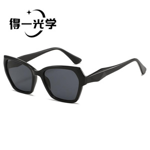 Polygonal <b>Sunglasses</b> For Women UV400 Protection Type 3 Sunshades PC Frame AC Lens - Product Image 2