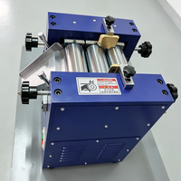 Broyeur à trois rouleaux compact pour laboratoire, petite machine de broyage à trois rouleaux pour la recherche et le développement de pigments chimiques en laboratoire