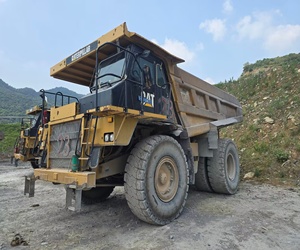 รถดัมพ์มือสอง Cat 773 ปี 2013 ขายราคาถูก เครื่องจักรก่อสร้าง เชื้อเพลิงดีเซล - Product Image 5