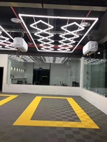 Moderne 20mm Rutschfeste Kunststoff-PP-Garagenbodenplatten Neuerscheinung Innen/Außen Vinyl für Werkstatt Grafikdesign