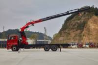 Grue hydraulique mobile sur camion, capacité de levage 5-50t, équipement de construction monté sur camion à flèche latérale (2-26m)