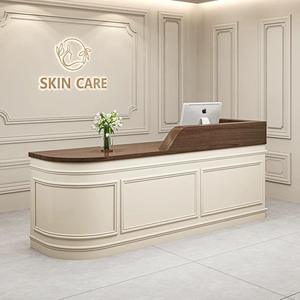 Comptoir de réception moderne en bois pour salon de beauté, hôtel, hôpital, salle de sport - Product Image 3