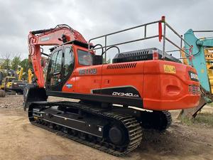 Excavadora de cadenas usada DOOSAN DX340LCA de 34 toneladas, diseño flexible y de bajo consumo para paisajismo y movimiento de tierras en parques. - Product Image 5