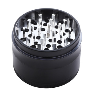 Grinder per Erbe in Alluminio CNC a 4 Pezzi da 63mm con Finestra Trasparente - Macinino per Tabacco e Spezie con Rivestimento per Alimenti e Logo Personalizzato - Product Image 3