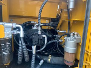 Pelle sur chenilles SANY SY135C 13T d'occasion sy55 sy75 sy135 sy245 à Shanghai - Product Image 2