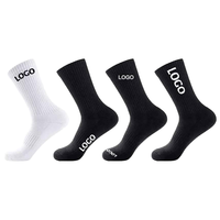 Chaussettes de sport respirantes et anti-humidité personnalisées Footplus Designer pour hommes et femmes – Qualité supérieure, style tendance, compression à la cheville