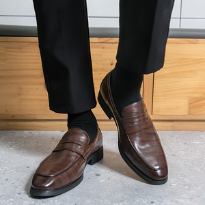 Large size 2025 business low-top slip-on leather <b>shoes</b> for men, suitable for all seasons, casual wear, men's wholesale <b>shoes</b> - Product Image 3