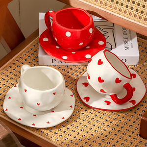 Tazza da Caffè in Ceramica Porcellana Dipinta a Mano con Design Nuoto a Petto Personalizzato Newell e Piattino per Caffetterie e Sale da Tè - Product Image 6