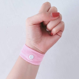 Braccialetto per Agopressione e Agopuntura Anti-Nausea Riutilizzabile per <span class=keywords><strong>Mare</strong></span>, Aereo, Barca, Nave, Auto, Braccialetto in Tessuto per Mal di Viaggio - Product Image 1