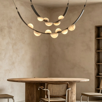 Lustre LED nordique personnalisé en acier inoxydable doré avec abat-jour rond en albâtre, faisceau à 360 degrés, Ra90, luminaire suspendu pour villa