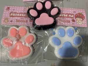 ของเล่นบีบรูปอุ้งเท้าแมว บีบคลายเครียด เนื้อซิลิโคนเหมือนดิน ดีไซน์สวยงาม บรรเทาความเครียด ของเล่นบีบสำหรับผู้ใหญ่และเด็ก ของขวัญแก้เบื่อ - Product Image 2