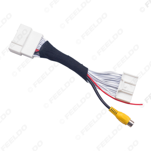 Câble adaptateur de caméra de recul pour Toyota Hilux avec prise radio OEM - Product Image 6