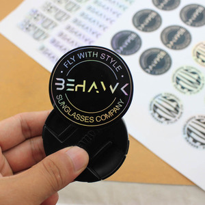 Etiqueta Adhesiva Holográfica Personalizada de Vinilo, Resistente al Agua, Troquelada, Más Vendida - Product Image 4