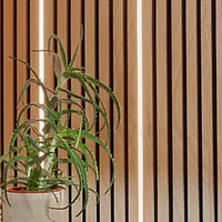 Bande lumineuse LED moderne, écologique, ignifuge, panneau acoustique décoratif mural intérieur en bois pour une insonorisation élégante
