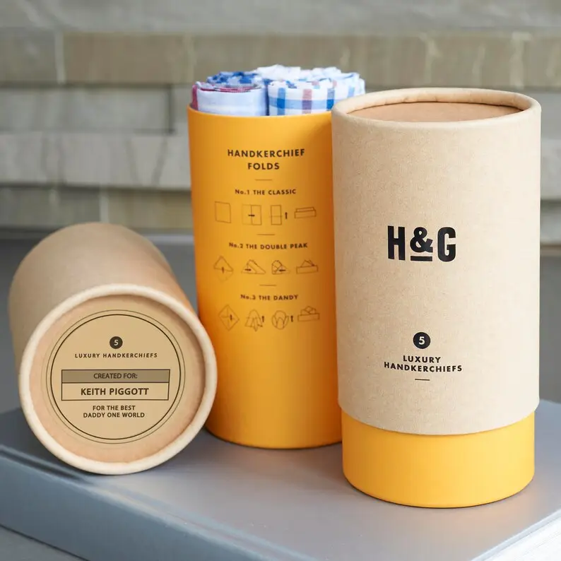 kundenspezifisches design karton zylinderboxen für weißes t-shirt papierrohre verpackung biologisch abbaubare papierverpackung