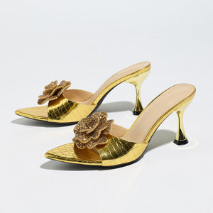 <span class=keywords><strong>Scarpe</strong></span> da <span class=keywords><strong>Donna</strong></span> Rose Diamond <span class=keywords><strong>con</strong></span> Sensazione di Lusso, Sandali <span class=keywords><strong>con</strong></span> <span class=keywords><strong>Tacco</strong></span> Alto alla Moda <span class=keywords><strong>con</strong></span> Strass, Punta a Spillo e Cinturino Singolo - Product Image 6