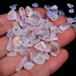 GEMKORA - Virutas de piedra lunar natural con destellos azules, 50 quilates, pulidas, irregulares, para la elaboración de joyas - Product Image 4