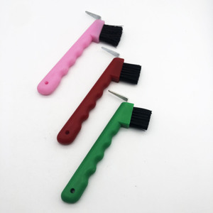 Kit per la pulizia dei cavalli con accessori per cavalli in plastica morbida tra cui pettine al Curry e spazzola per la toelettatura - Product Image 3