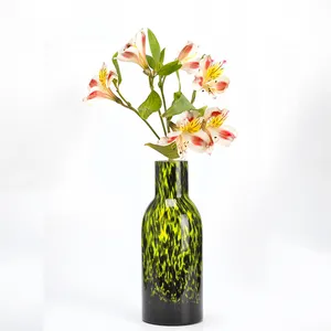 Vente en gros personnalisé soufflé à la main grand petit vase à boutons de fleurs en verre tacheté noir vert ambré