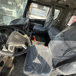 Camion malaxeur à <span class=keywords><strong>béton</strong></span> Sinotruk Hohan 6x4 d'occasion, <span class=keywords><strong>cuve</strong></span> de 10m3, camion de transport de ciment d'occasion, prix avantageux - Product Image 6
