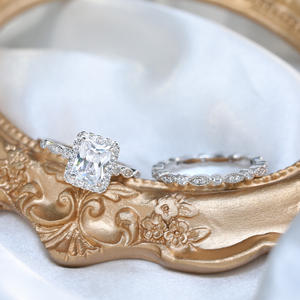 OAHLAN Conjuntos de Anillos de Novia de Plata de Ley 925 de 2 CT con Circonita Cúbica Talla Esmeralda Anillos de Compromiso Vintage Anillos de Promesa Alianzas de Boda para Mujer - Product Image 4