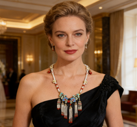 Collier ras du cou tendance pour femme avec pendentif à pampilles, breloques en agate perlée, chaîne Figaro et perles de luxe