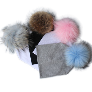 Mode bébé coton chapeaux enfants vraie <span class=keywords><strong>fourrure</strong></span> de raton laveur <span class=keywords><strong>pompon</strong></span> chapeaux doux hiver bonnets - Product Image 1