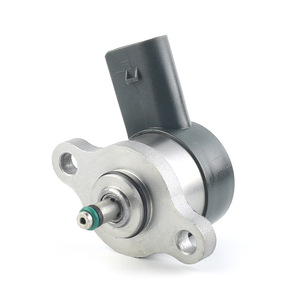 Válvula de control del regulador de presión de combustible 0281002241 para Merce Des-Ben Z CDI 0281002241 A6110780149 - Product Image 1