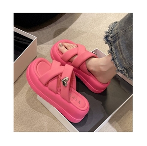 Scarpe da donna in stile fatato Casual nuove donne pantofole estive che indossano sandali Sole incrociati sulla spiaggia - Product Image 1