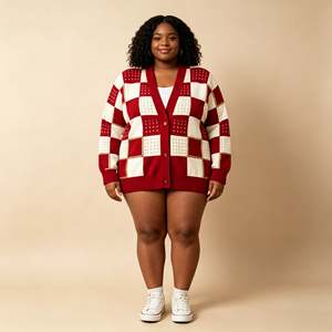 <span class=keywords><strong>Cardigan</strong></span> da Donna Rosso e Bianco a Quadretti con Cuori, Fori Traspiranti, Filo Dorato, Scollo a V e Tasche, in Jacquard - Product Image 1