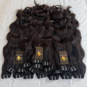 Vente en gros de paquets de cheveux indiens vierges bruts, paquets de cheveux humains naturels Deep Wave, paquets de cheveux brésiliens bruts - Product Image 1