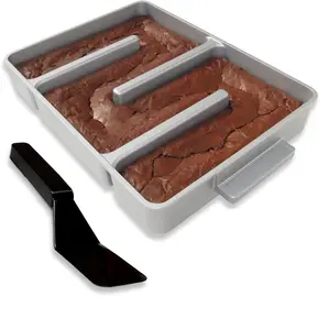 Hete Verkoop Food Grade Hittebestendigheid Chocolade Cake Brood Maken Mal Siliconen Bakker Rand Brownie Pan Voor Het Bakken Met Verdelers