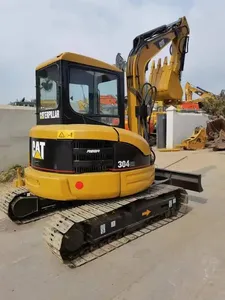 حفارة صغيرة مستعملة من كاتربيلر ، حفارة صغيرة مستعملة Cat 304cr 4 طن