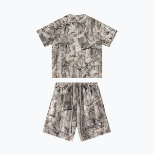 T-shirt Homme Oversize Streetwear Hip Hop Imprimé en Coton 100% de Haute Qualité 240 g/m² - Product Image 1