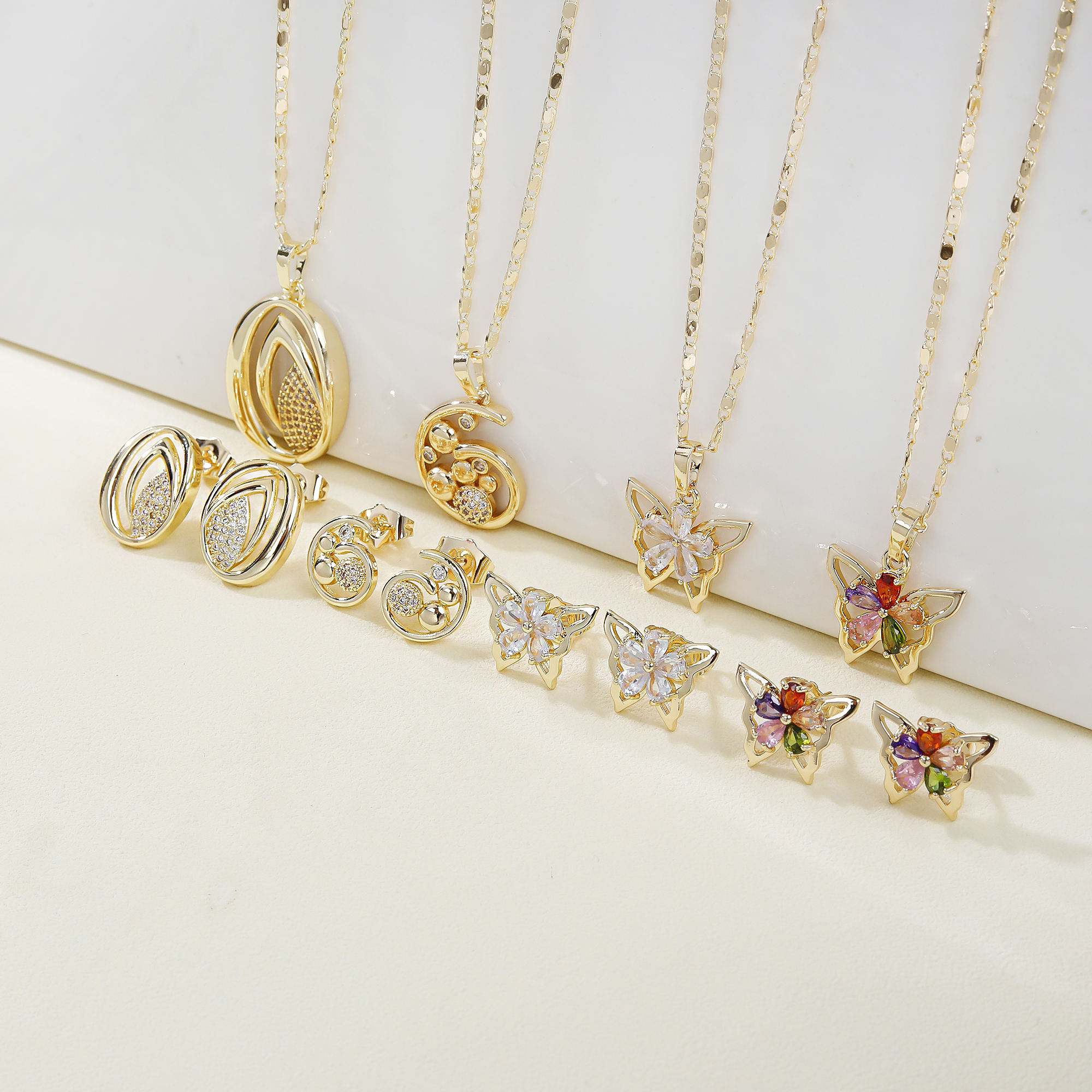 2018 Wedding Wear Butterfly Shape Dubai 18k Laminated Gold Wholesale  Earrings and Necklaces Sets Jewelry Set