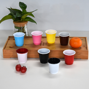 Bicchierini di plastica da 2 once, Mini bicchieri da tiro usa e getta rossi, adatti a feste, carnevali e qualsiasi evento - Product Image 3