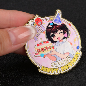 Badge en métal émaillé personnalisé Yingzhou, cadeau d'anniversaire de dessin animé, alliage de zinc, badges et médailles de type épingle à fermoir papillon - Product Image 3