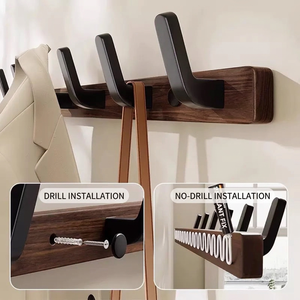 Perchero de pared de madera de nogal Pianzzo con ganchos abatibles para llaves, sombreros y bolsos para entrada - Product Image 5