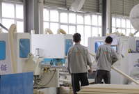 Yingkang chine usine Extrusion D Type 35mm épaisseur WPC panneau et cadre porte montant matière première WPC profils pour la Thaïlande