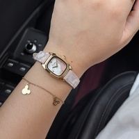 Montre de luxe Scottie 9194d en alliage de quartz, forme tonneau, avec incrustations de nacre, bracelet en cuir, pour femme, idéale pour un cadeau tendance