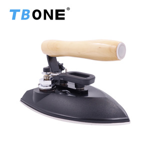 Plancha de vapor industrial Tbone de 1.5 Kw para fábrica de ropa y uso en tintorerías - Product Image 4