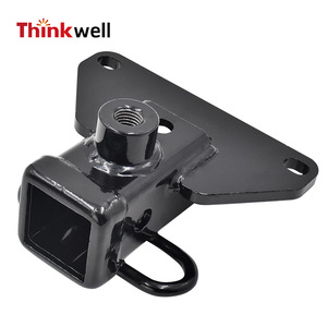 Soporte de enganche de remolque Thinkwell de acero con 2 orificios para vehículo utilitario Polaris Curt13434 - Product Image 1