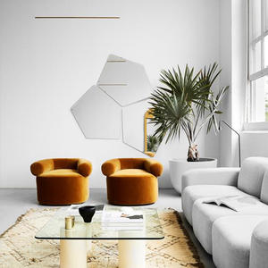 Sofá Redondo Moderno Minimalista de Lana de Cordero con Relleno de Espuma Blanca para Sala de Estar o Dormitorio - Product Image 2