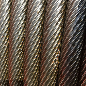 Cable de Acero al Carbono Galvanizado Hecho en China, Resistente a la Corrosión y al Desgaste, Personalizado para Elevación de Maquinaria Minera - Product Image 4